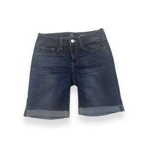 So Brand, Size 7, Bermuda Jean Shorts
